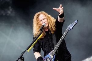 Dave Mustaine sepsal knihu o klenotu "Rust in Peace"