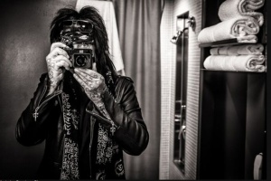 Nikki Sixx přichystal první výstavu fotografií a bude mít vlastní model fotoaparátu