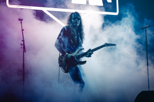Český kytarista Martin Bílek zaznamenal úspěch v evropské rockové soutěži