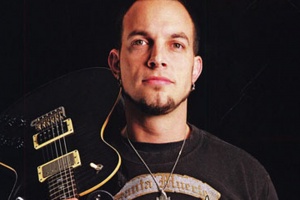 Staňte se kytarovým technikem Marka Tremontiho!