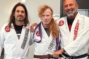 Dave Mustaine v 61 letech získal hnědý pásek v jiu-jitsu