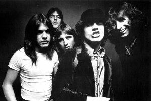 Příběhy desek AC/DC: Highway To Hell