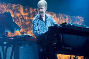 Hard rockový klávesista Don Airey vydá v květnu sólové album