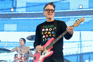 Mark Hoppus ve své biografii přibližuje, jak vznikla jeho legendární hláška z filmu „Prci, prci, prcičky“