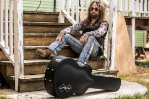 John Corabi nemá ani tušení, jestli je ještě součástí THE DEAD DAISIES