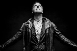 Bývalý frontman FEAR FACTORY Burton C. Bell nahrává sólovku