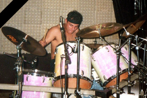 PATHOLOGIST na chystaném tributním albu zavzpomínají na svého bubeníka Stanleyho