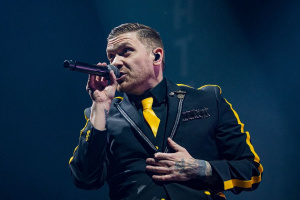 „Spoluhráči mi zachránili život,“ říká Brent Smith ze SHINEDOWN o svém boji se závislostí