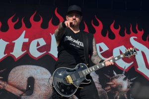 Wayne Lozinak (HATEBREED) se operaci mozku učil znovu mluvit a psát