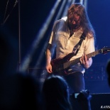03 AMORAL 37