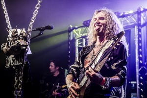 DOGA, KOMUNÁL - 10. 4. 2015, Plzeň, Šeříkovka