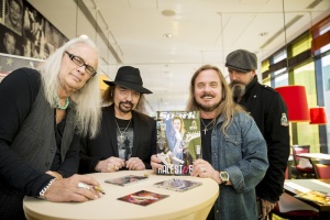 LYNYRD SKYNYRD dorazili do Plzně - pivo pili rovnou ze sudů.