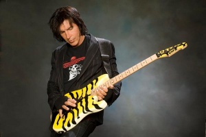 VIDEO: George Lynch - „Fallen“