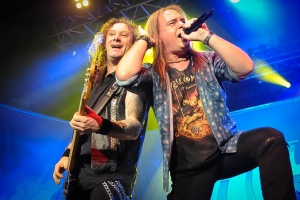 LIVE: Zmrzlá dýně i GOTTHARD rozžhavili Forum Karlín;  HELLOWEEN, GOTTHARD - 20. 2. 2016, Praha