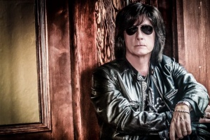 VIDEO: Joe Lynn Turner – „Edge of Tomorrow“