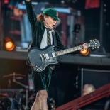 ACDC - Young07