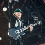 ACDC - Young01
