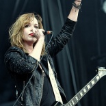 16 HALESTORM