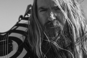 VIDEO: Zakk Wylde feat. Corey Taylor – „Sleeping Dogs“