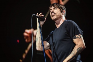 LIVE: Rozverně peprní RED HOT CHILI PEPPERS 
