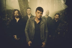 Poslechněte si: 3 DOORS DOWN - „In the Dark“