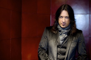Poslechněte si: Michael Sweet - „Golden Age“