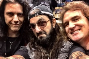 Mike Portnoy je v novém projektu s Alexem Skolnickem a Davidem Ellefsonem