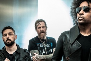 GIRAFFE TONGUE ORCHESTRA není obyčejná superskupina