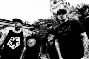 Poslechněte si: P.O.D. - „This Goes Out to You“