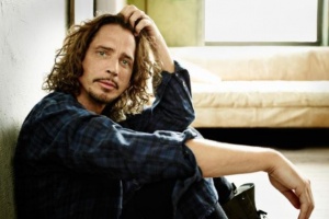 Poslechněte si: Chris Cornell - „Nearly Forgot My Broken Heart“