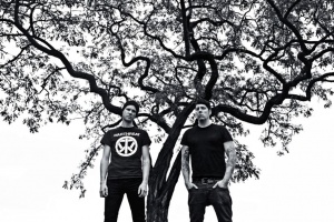 Energická dvojice MANTAR vydá EP „The Spell“