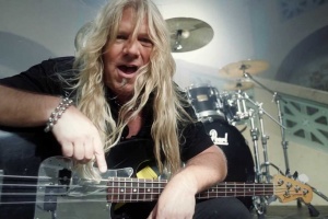 VIDEO: SINNER – „Tequila Suicide“