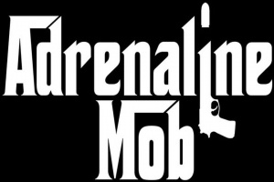 Hard rockeři ADRENALINE MOB mají nového bubeníka, basáka a album