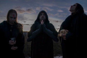Láska a smrt, hrůza a extáze: NIGHTBRINGER nabízí celou desku