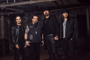 Heavymetalová palba nejvyšší jakosti v podání ADRENALINE MOB