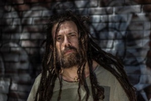 Chris Barnes namlouvá animovaný seriál