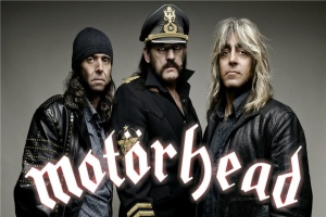 Podívejte se, jak MOTÖRHEAD předělali „Heroes“ od Bowieho