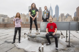 Smrti tovaryši HORRENDOUS streamují nové album