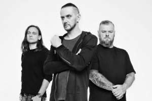 RIVERSIDE oscilují mezi větším a menším smutkem