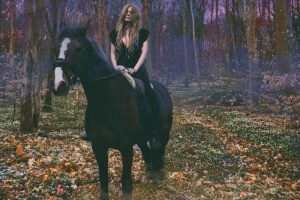 Něžný black metal MYRKUR na novém minidisku