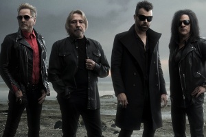 Geezer Butler se čapl znovu basy a sestavil DEADLAND RITUAL