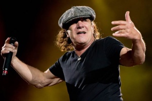 Vrací se Brian Johnson do AC/DC?