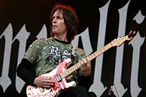IMPELLITTERI představili svého fantoma opery