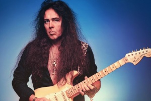 Ikonický Yngwie Malmsteen nahrál a nazpíval album coverů