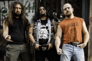 Thrash kotel v Kabinetu Múz je za dveřmi