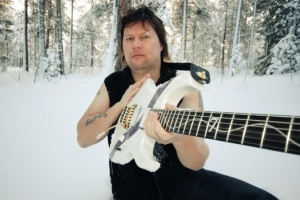  Bývalý tahoun STRATOVARIUS má novou desku