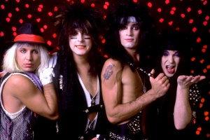 Vítězný návrat MÖTLEY CRÜE pokračuje dál