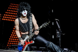 KISS Speciál uvádí: PAUL STANLEY: Fantom světa tónů a barev