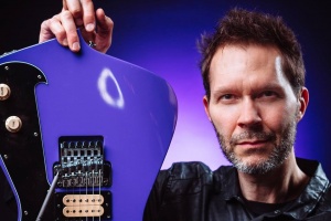 Maestro Gilbert rozvibruje struny za pár dní