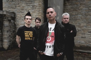 Punkoví raubíři ANTI-FLAG vydají nekompromisní fošnu